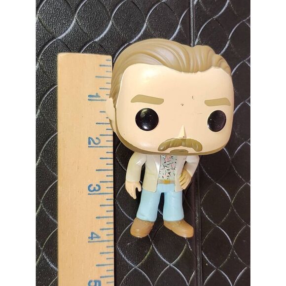 Funko Pop Stranger Things Hopper Vinyl Figure Date Night #801 #A28 - Picture 6 of 6